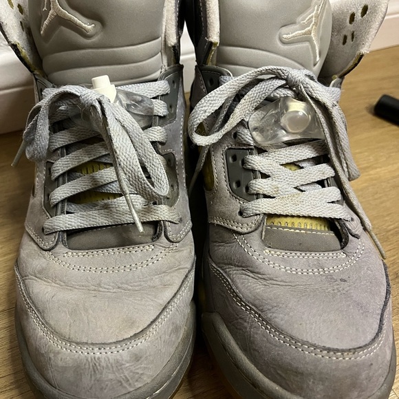 Jordan Wolf Grey 5 Sneakers - 2011 Release - Men’s Size 8- Pre-Owned - Picture 6 of 15